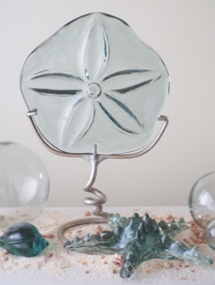 BG-348_Glass Sand Dollar on Metal Stand